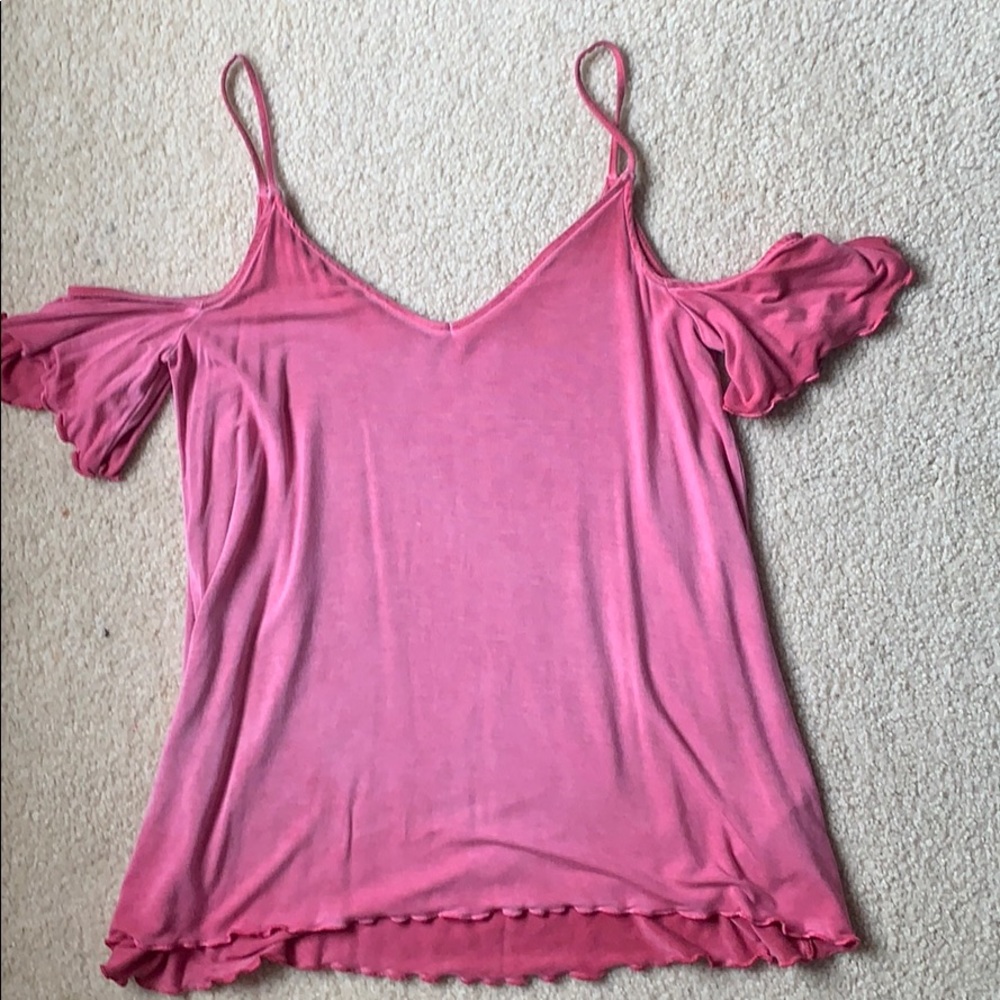 pink tank top
